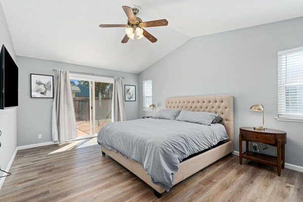 4 habitaciones, tabla de planchar con plancha y wifi 