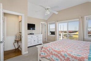 6 bedrooms, iron/ironing board, free WiFi, bed sheets