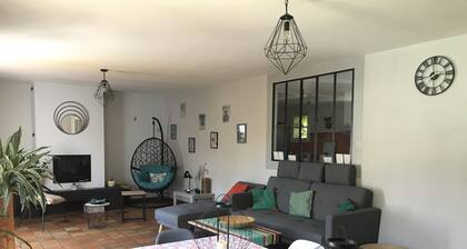 130m2 villa with garden (1000m2) and swimming pool (10x5m)