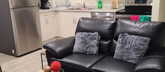 Cozy and nice Brand New 2 bedroom suite