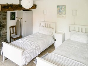 3 bedrooms, Internet