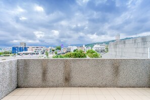 Deluxe Double Room, Balcony | Balcony - Moon Deer (Taitung)