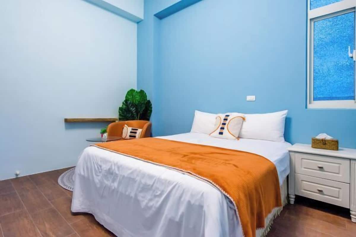 Wifi gratis y ropa de cama