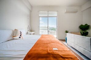 Phòng đôi Deluxe, ban công | Truy cập Internet không dây miễn phí, bộ trải giường 