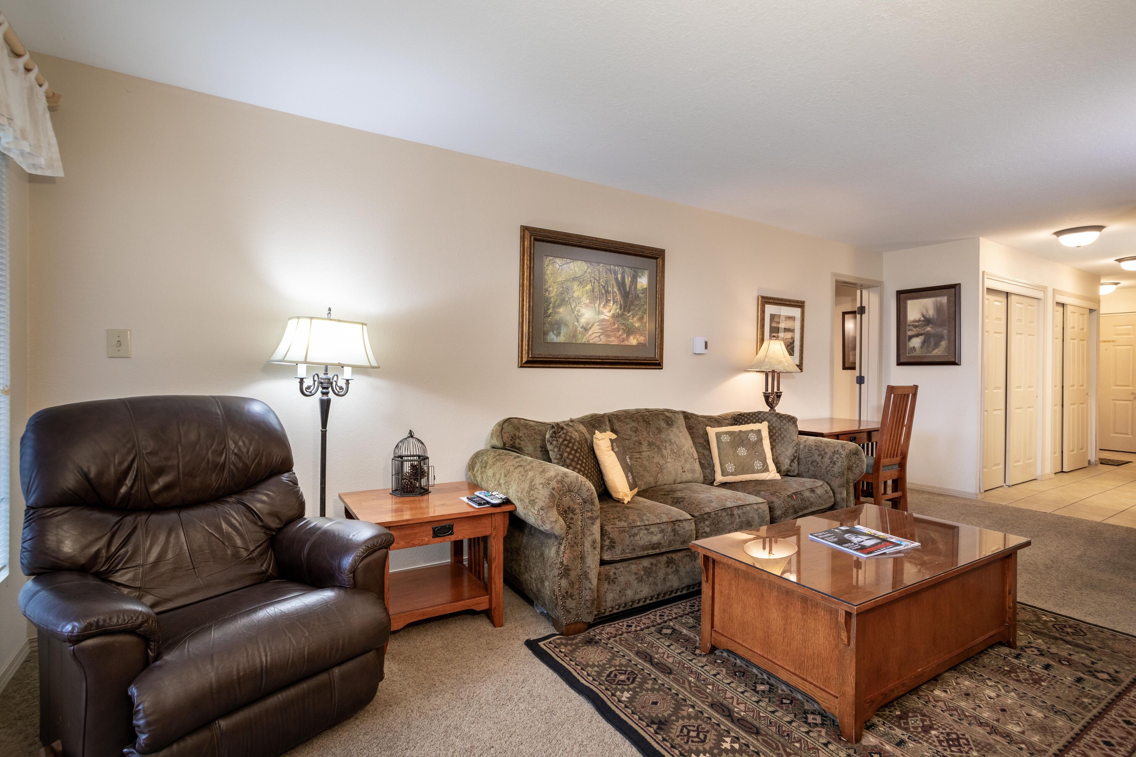 NEW! Waterfront condo w/A/C & access to Flathead Lake | Marina Cay Bigfork Waterfront Condo