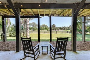 Terrace/patio - Sunny Edisto Island Duplex - Half Mile to Beach! (Edisto Island)