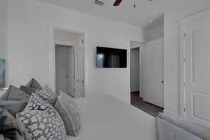 Unclassified image, 3 of 50, button