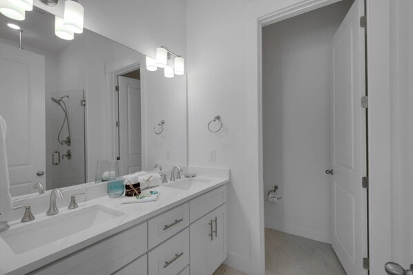 Unclassified image, 1 of 50, button