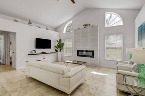 TV connectée, cheminée