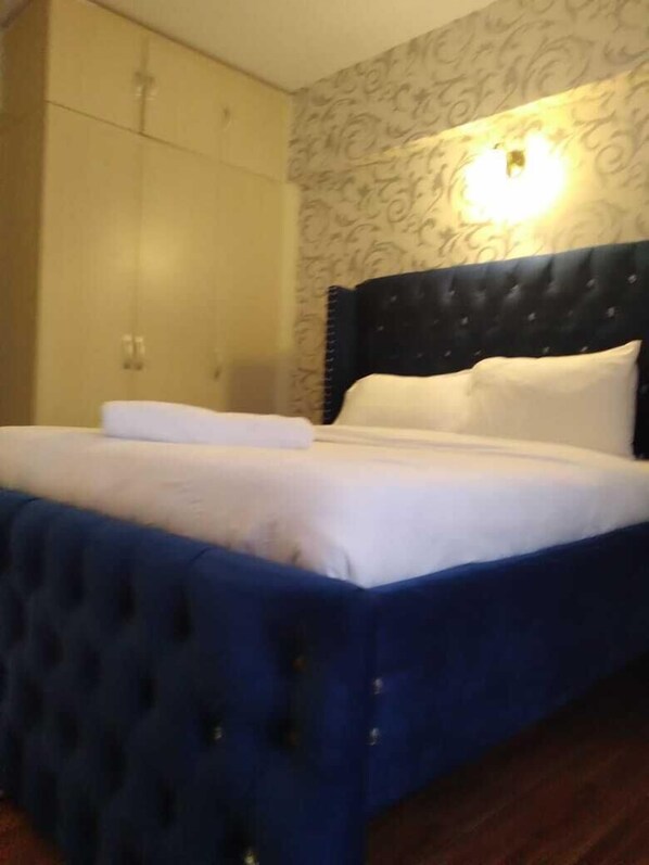 Deluxe Apartment | 2 bedrooms, iron/ironing board, free WiFi - Stay.Plus Hurlingham Business Apartment (Nairobi)