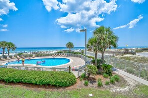 Unclassified image, 2 of 49, button