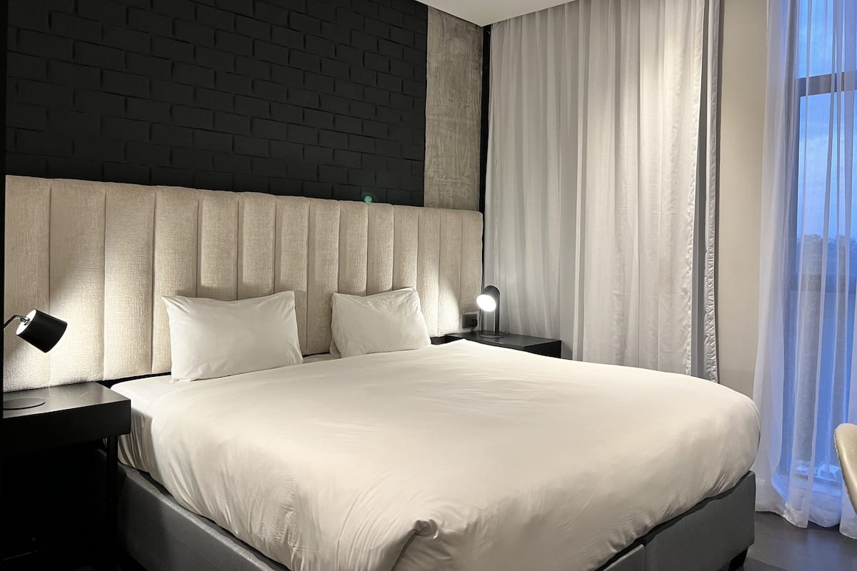 Double Room, 1 King Bed | Premium bedding, desk, laptop workspace, free WiFi