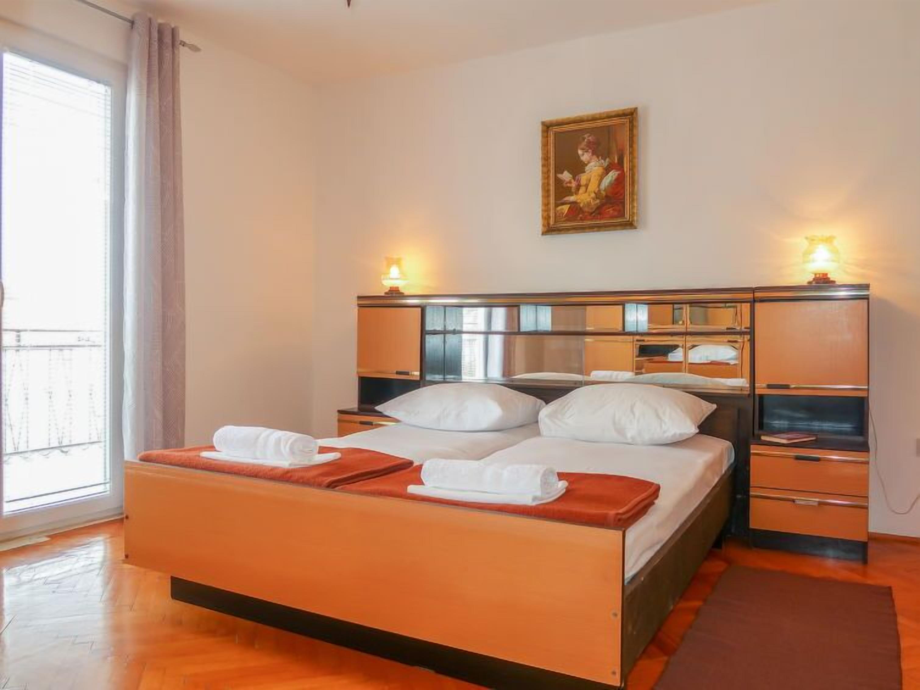 2 bedrooms, Internet