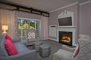 TV, Netflix, DVD player, streaming services