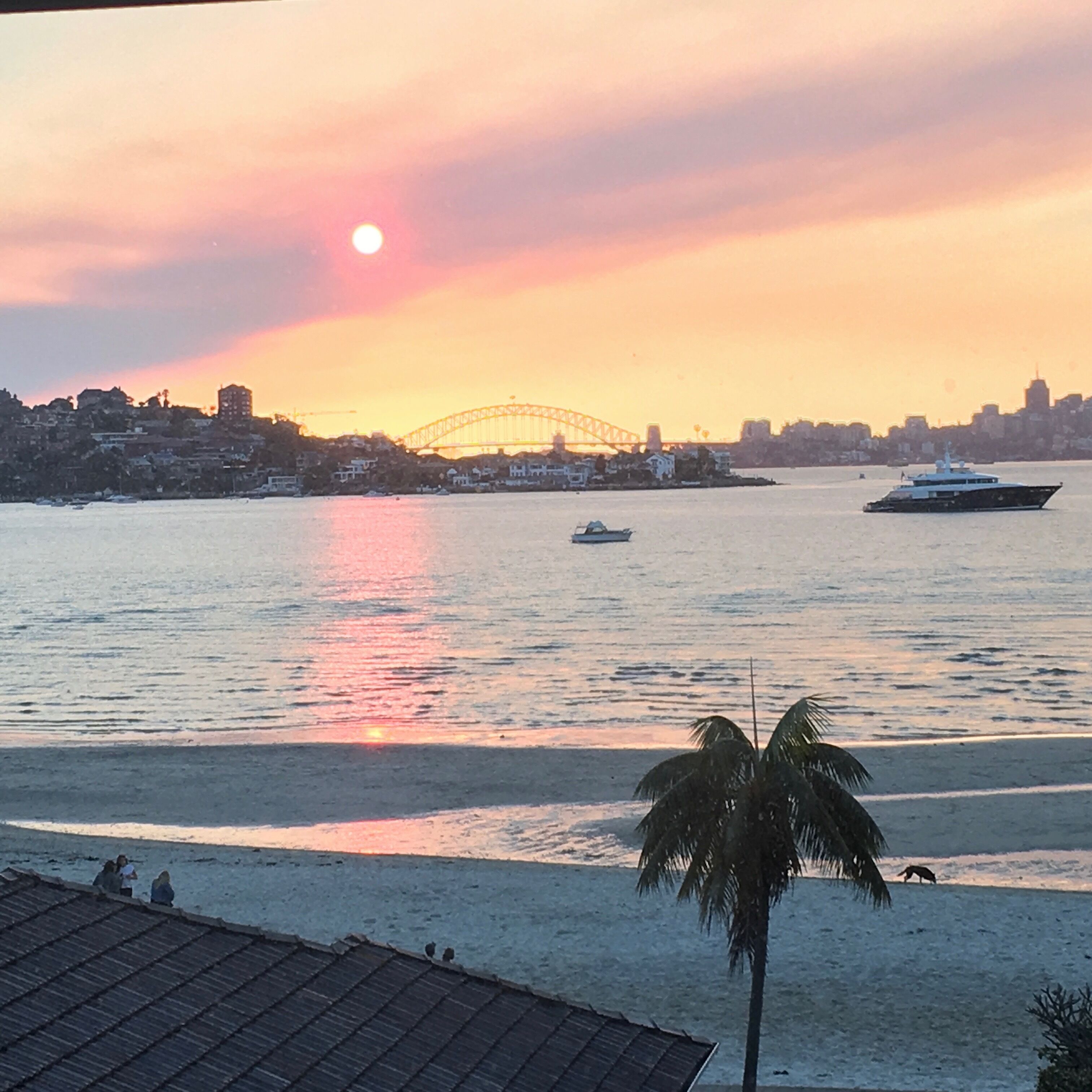 SYDNEY BEACH FRONT apartment w VIEWS-CLOSE TO BONDI/CITY