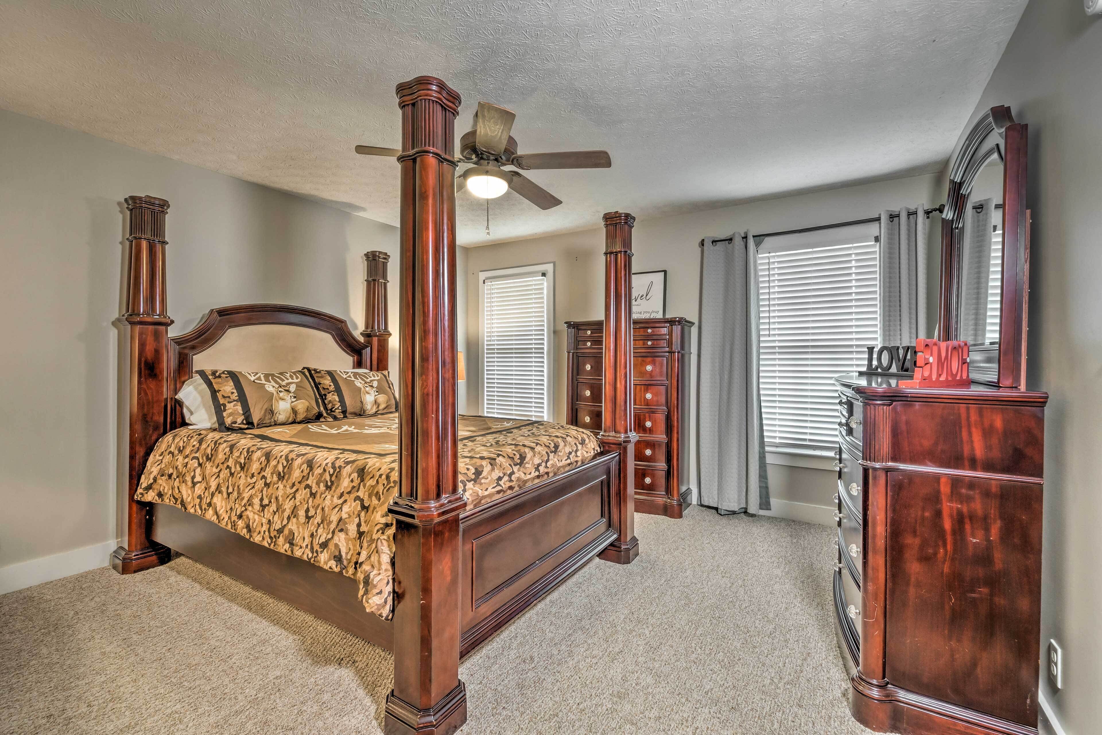 3 bedrooms, bed sheets