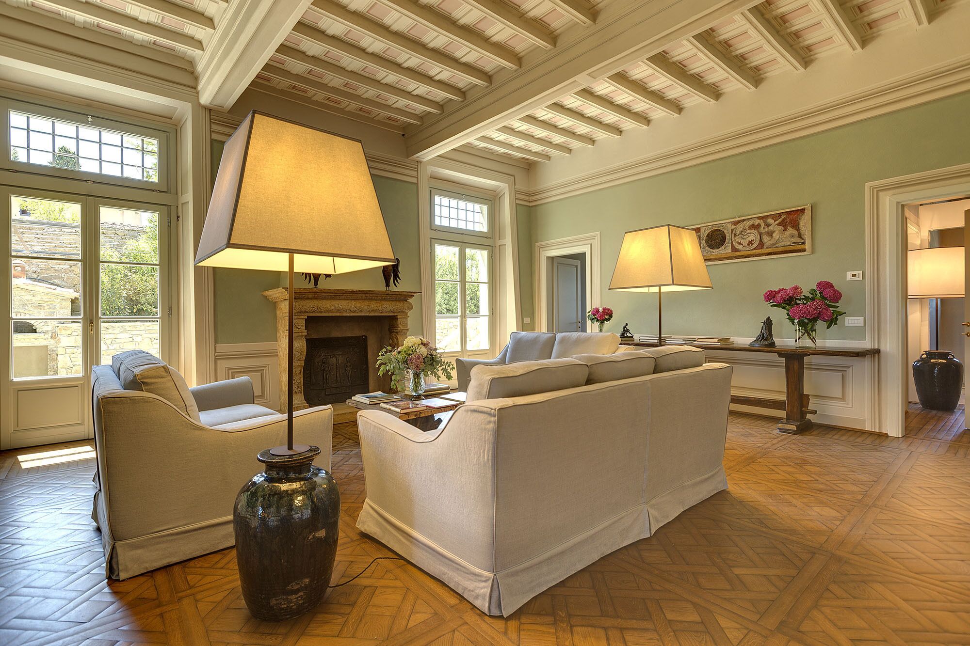 Dahlia Estate with Renaissance Heart