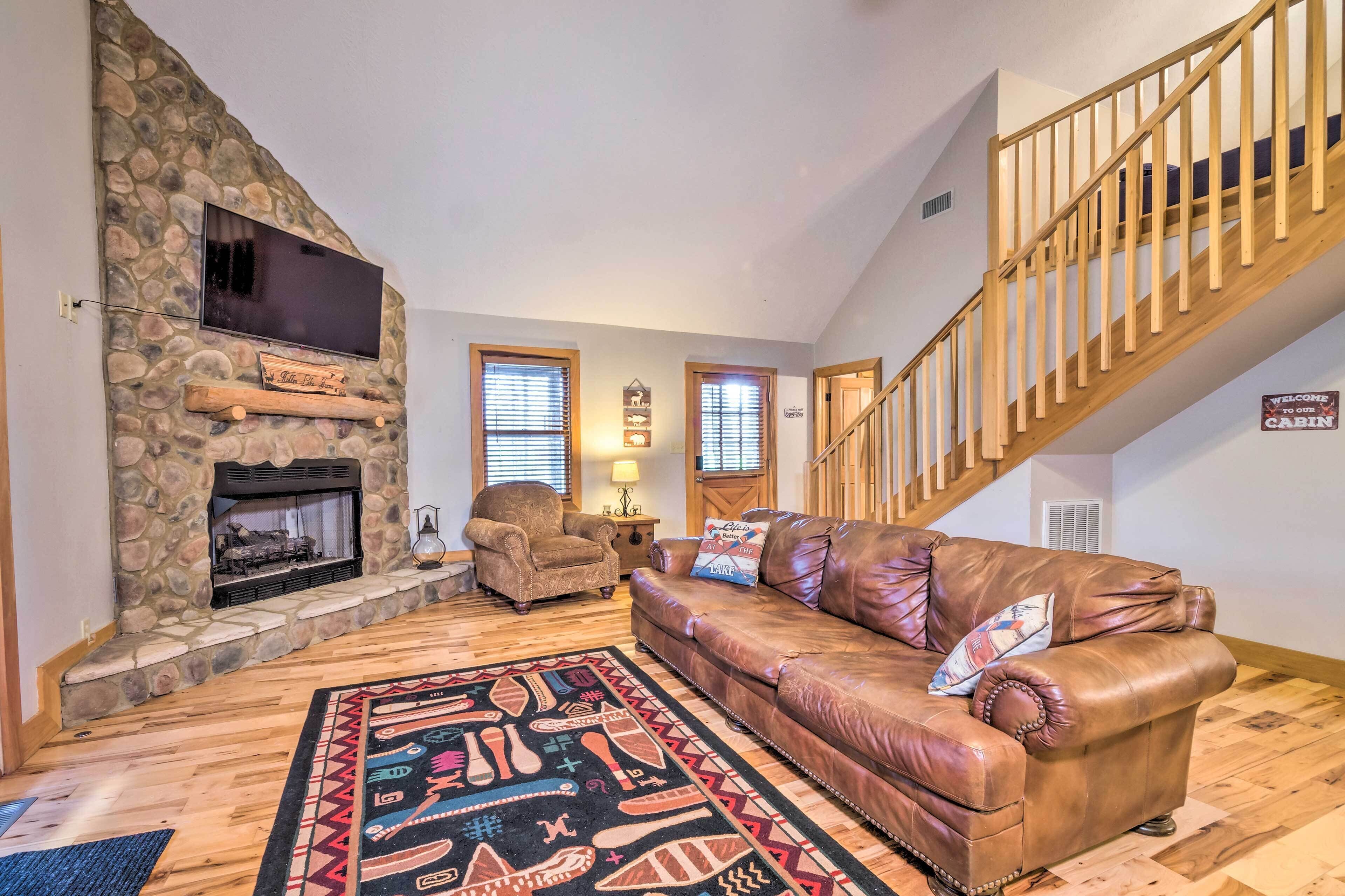 Quaint 'Lakeside' Cabin w/ Pond & Fire Pit!