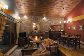 Chalet | Living area | 30-inch flat-screen TV with digital channels, TV, fireplace