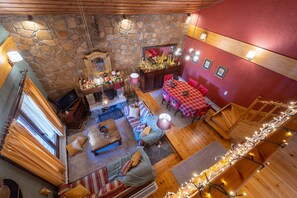 Chalet | Zona de estar | Televisión de pantalla plana de 30 pulgadas con canales digitales
