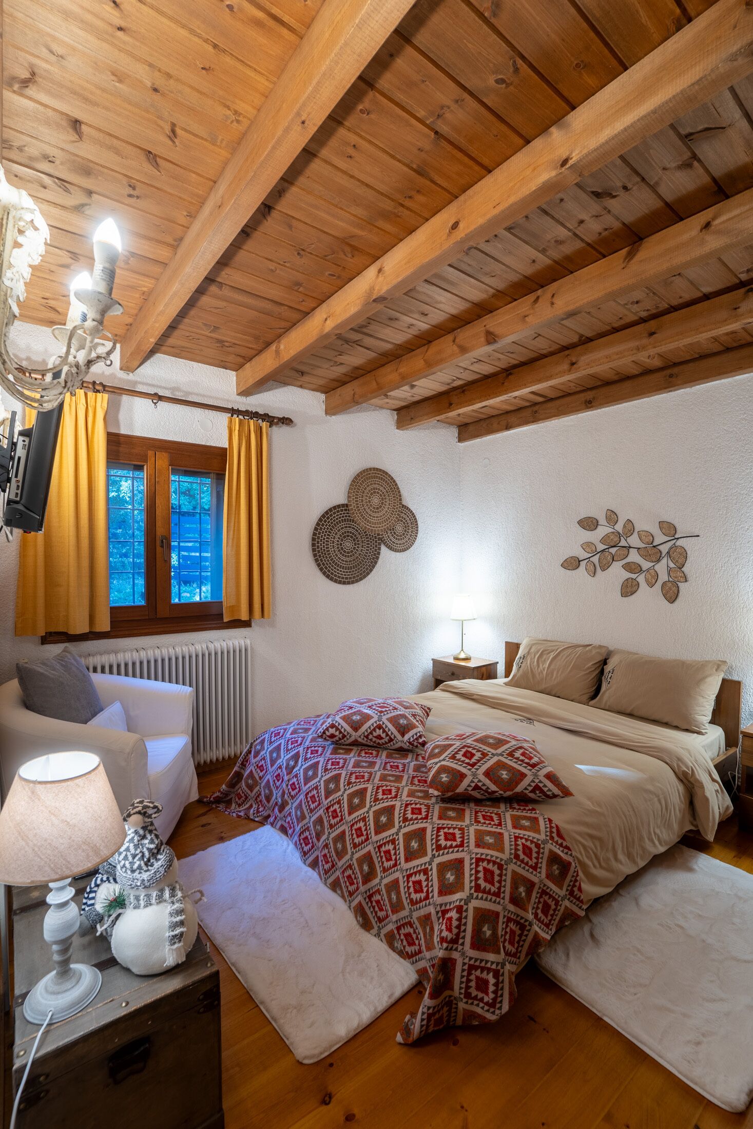 Chalet | 3 bedrooms, iron/ironing board, travel crib, free WiFi