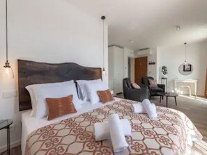 Double Room (Deluxe double room, sea view)
