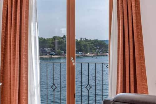 Doppelzimmer (Deluxe double room, sea view) | Ausblick vom Zimmer