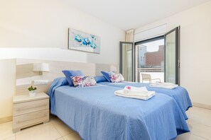 2 slaapkamers, een strijkplank/strijkijzer, gratis wifi