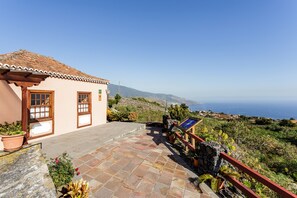 Property grounds - Casa Carlota in Breña Baja, La Palma. (Breña Baja)