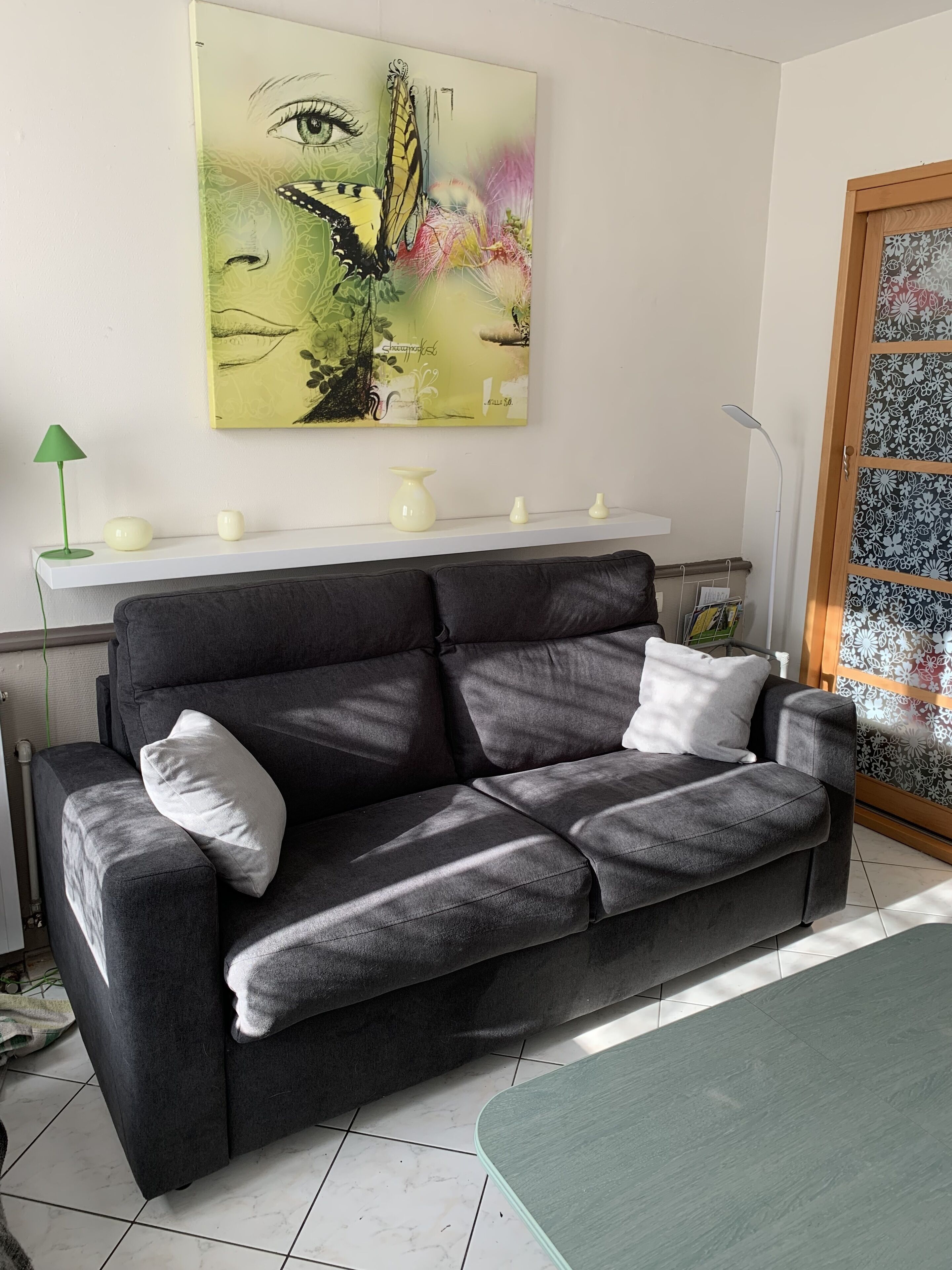 Bright studio close to the city center and 200 m from the sea