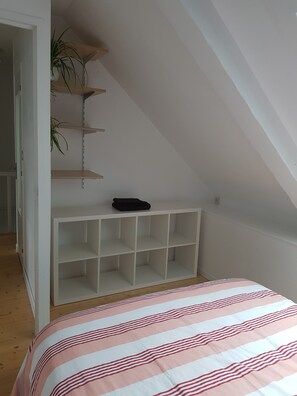 3 habitaciones, tabla de planchar con plancha y wifi gratis 