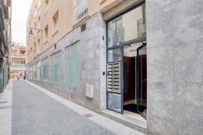 Exterior detail - Pet-Friendly Apartament Luisa close to the Beach with Balcony & Wi-Fi (Lloret de Mar)