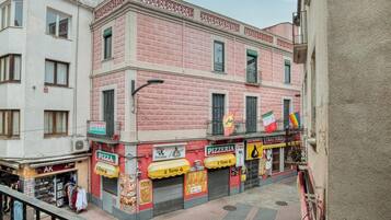 Enceinte de lâhĂ©bergement