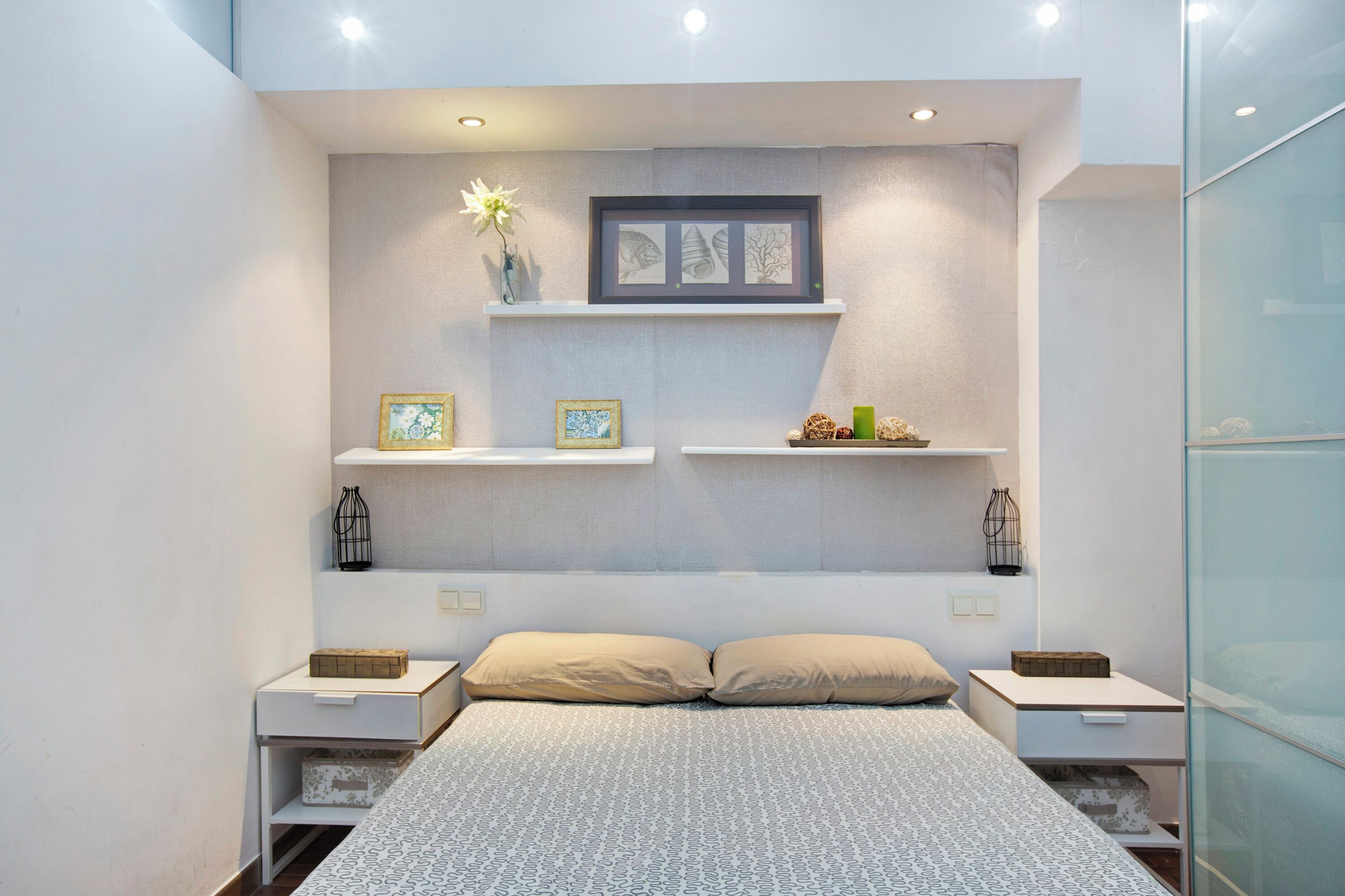 1 habitación, tabla de planchar con plancha, wifi gratis y ropa de cama 