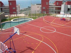 Sports court - Apartment Sea and Pines with Sea View, Terrace, Shared Pools & Wi-Fi (Oropesa del Mar)