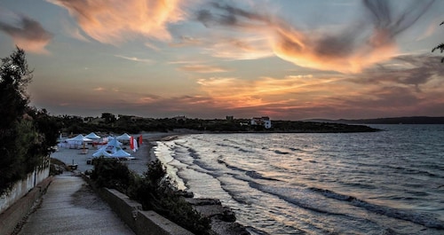 Pet-Friendly Holiday Home 'Casa Leo' with Sea View, Garden & A/C