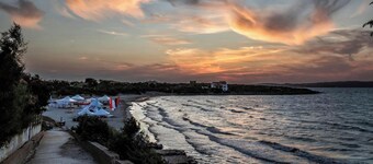 Pet-Friendly Holiday Home 'Casa Leo' with Sea View, Garden & A/C