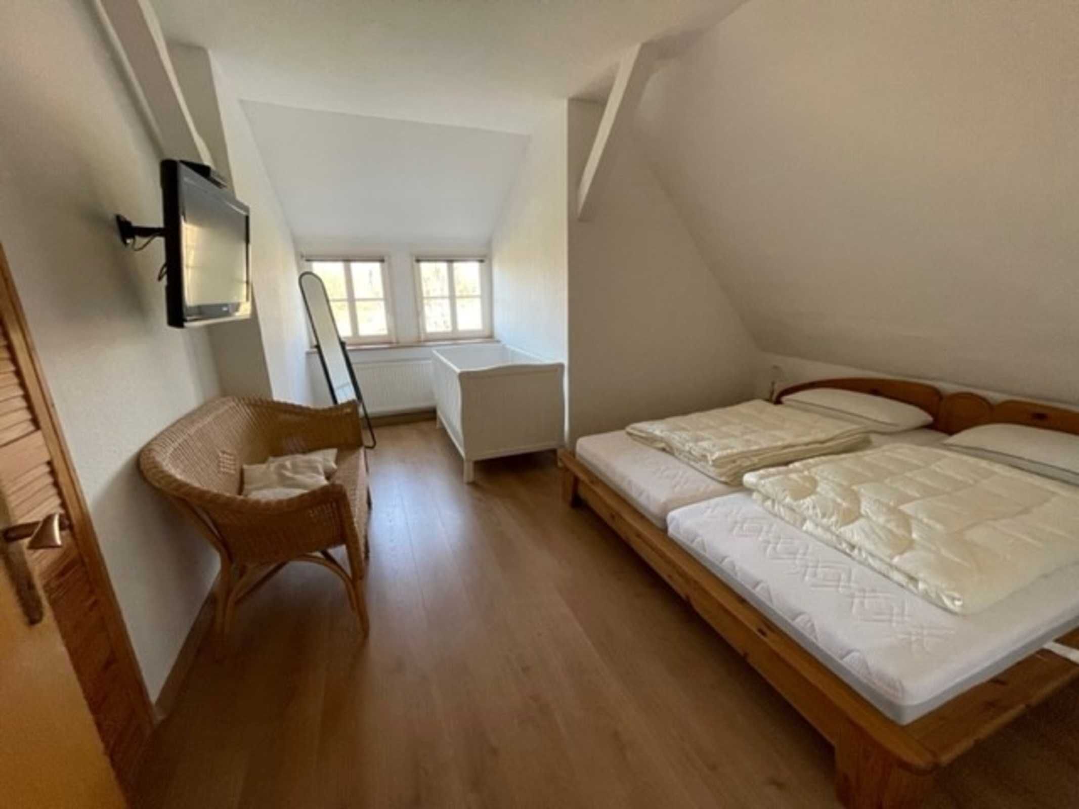 3 Schlafzimmer, Reisekinderbett, WLAN, Bettwäsche