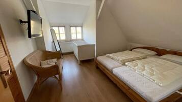 3 Schlafzimmer, Reisekinderbett, WLAN, Bettwäsche