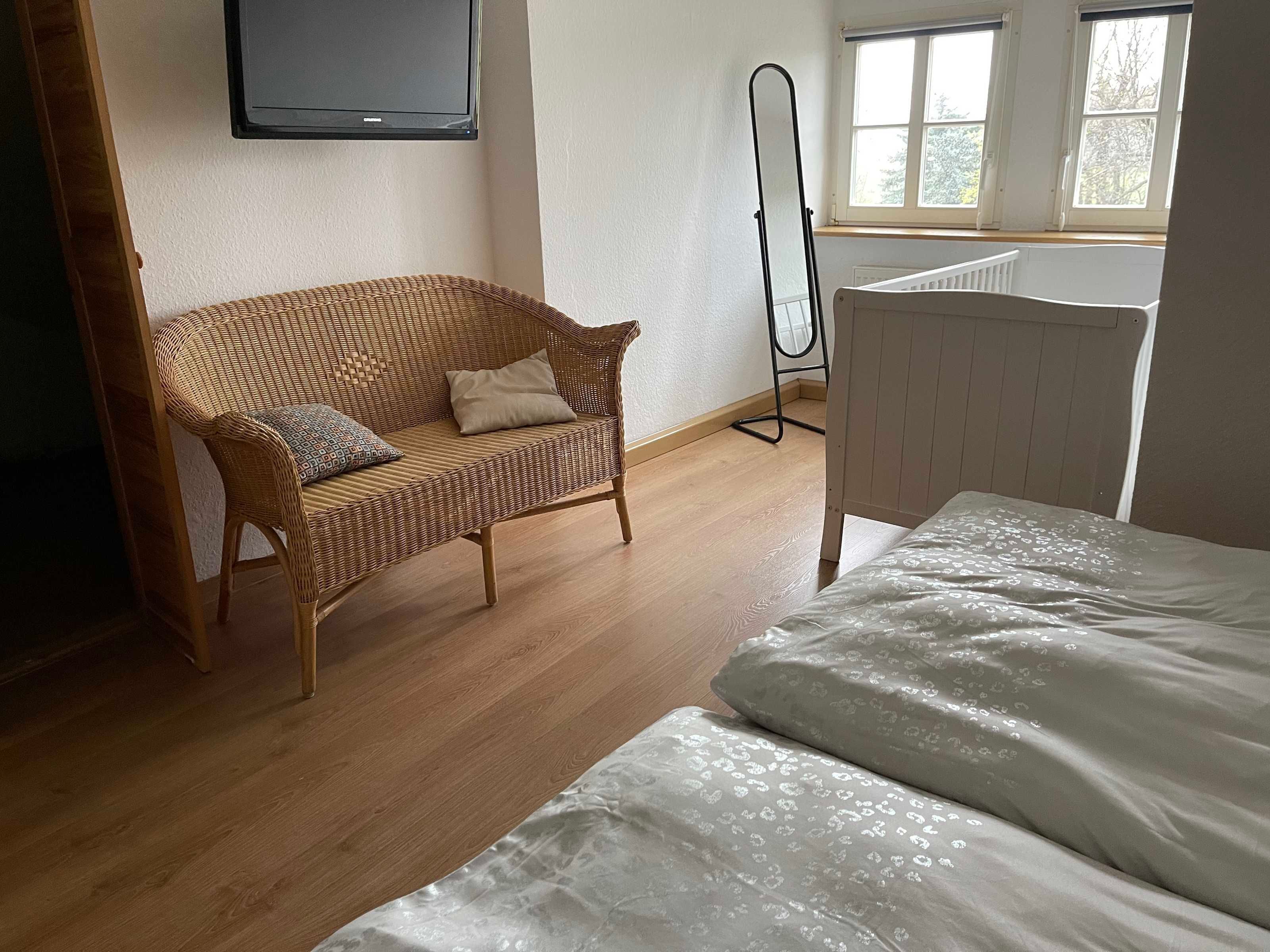 3 chambres, lit parapluie, Wi-Fi, draps fournis