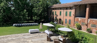 Holiday Home 'Corte Croce' with Private Garden, Wi-Fi and Air Conditioning