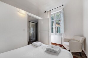 2 quartos, ferros/tábuas de passar roupa, Wi-Fi de cortesia