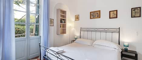 1 chambre, fer et planche Ă repasser, accĂšs au Wi-Fi (inclus)
