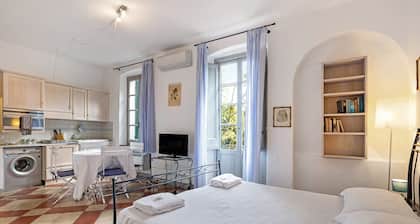 Pet-Friendly Apartment Monolocale Isotta with Mountain View, Balcony & Wi-Fi