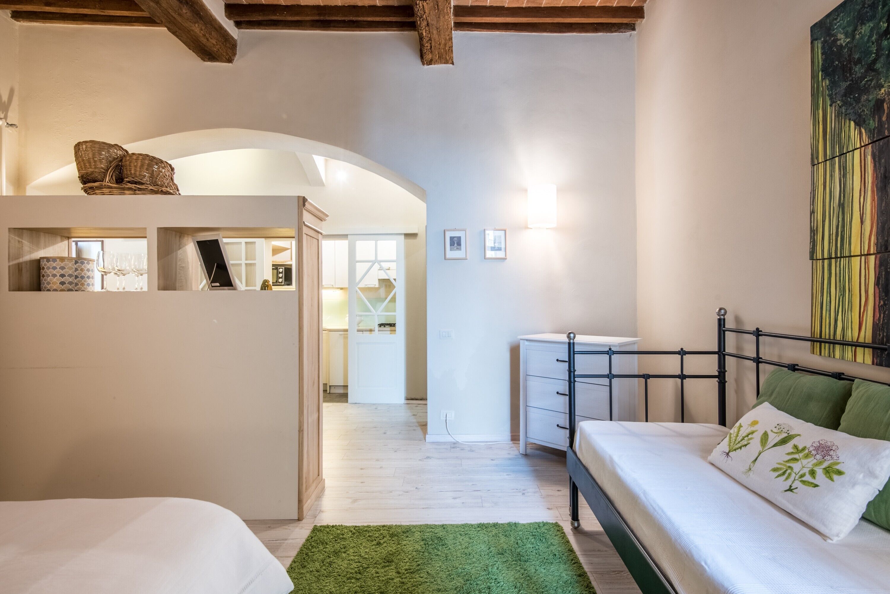 Iron/ironing board, free WiFi, bed sheets