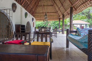 Front of property - Stay.Plus Kivulini Cottages Diani Beach (Diani Beach)