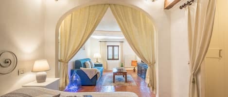 2 habitaciones, tabla de planchar con plancha y wifi gratis