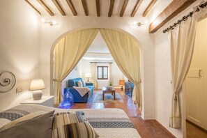 2 bedrooms, iron/ironing board, free WiFi, bed sheets - "Appartamento Panoramico" with views over the hills and Wi-Fi (Radicondoli)