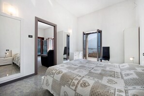 2 quartos, ferros/tábuas de passar roupa, Wi-Fi de cortesia