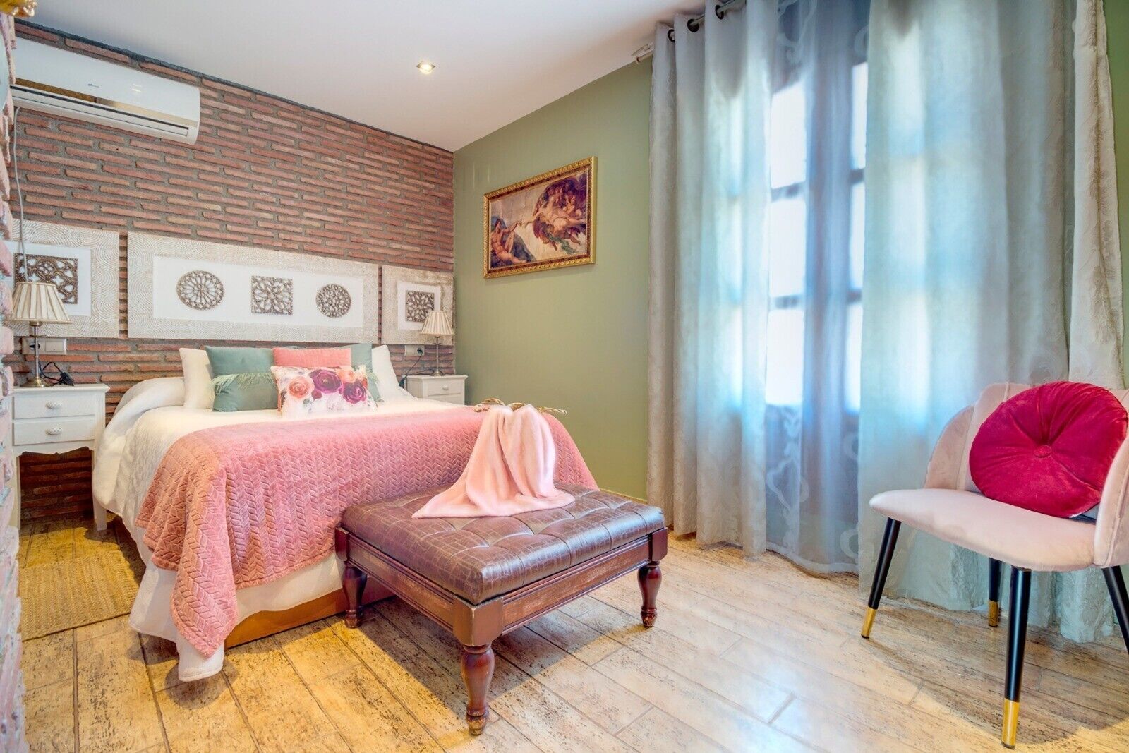 2 多间卧室、免费 WiFi、床单、轮椅无障碍